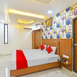 *** Hotel O Akriti India