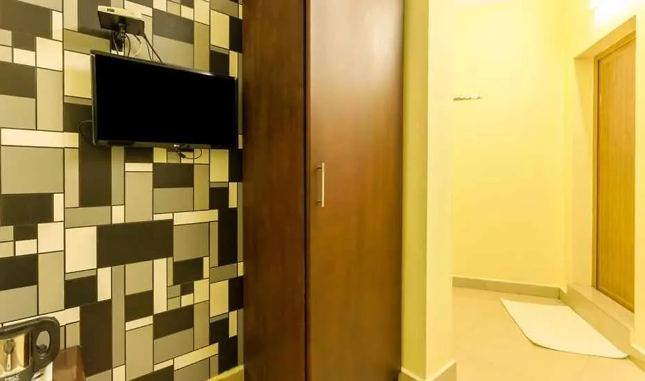 Malabar Plaza Dh Hotel Kochi India